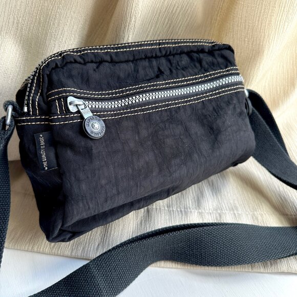 Vintage Kipling nylon multiple zippered pockets shoulder strap monkey keychain - Picture 5 of 10